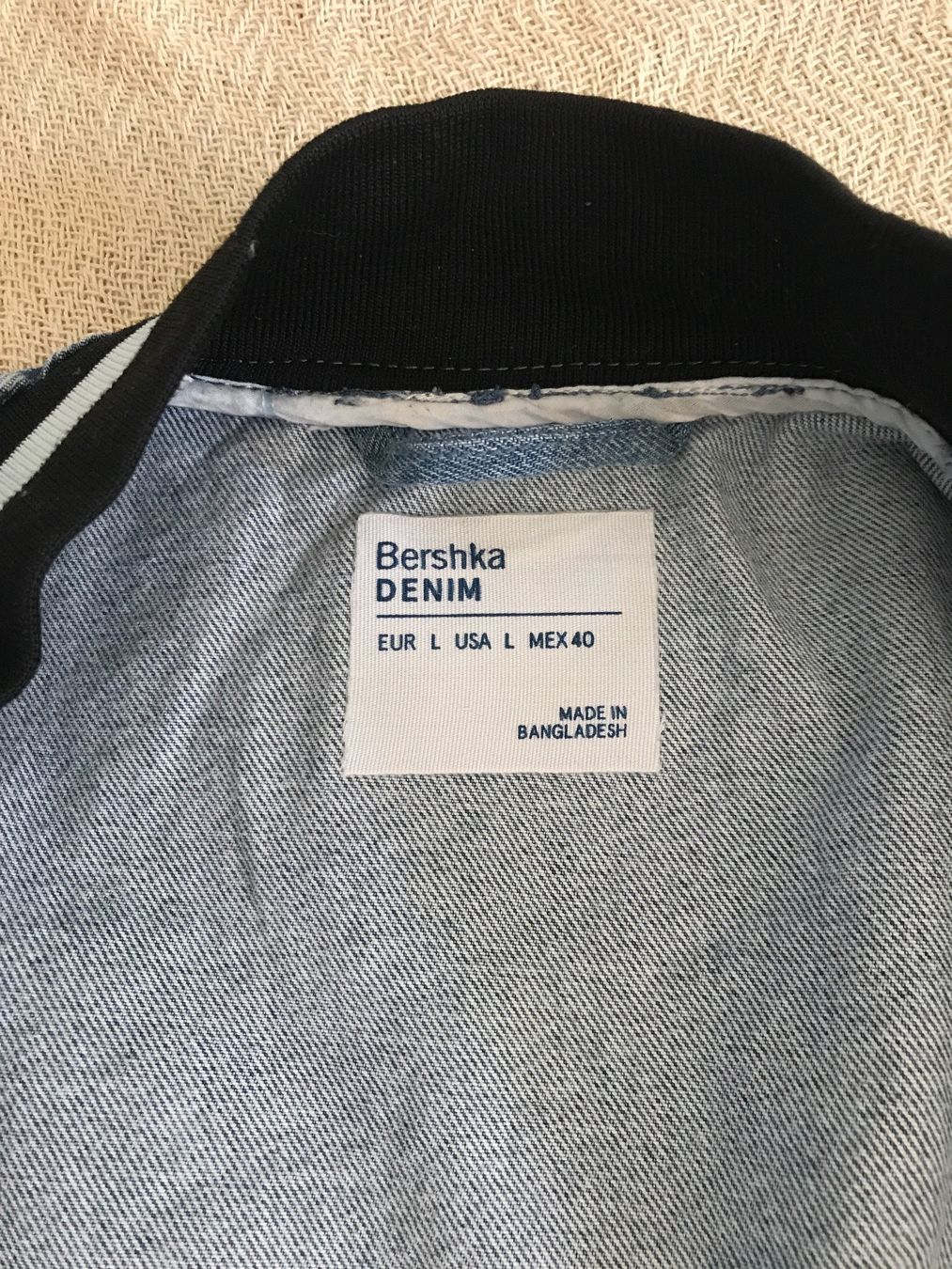 Bershka Giacche: Jeansjacke – Usato da Lotzwil venduto da lan_qr2y 2