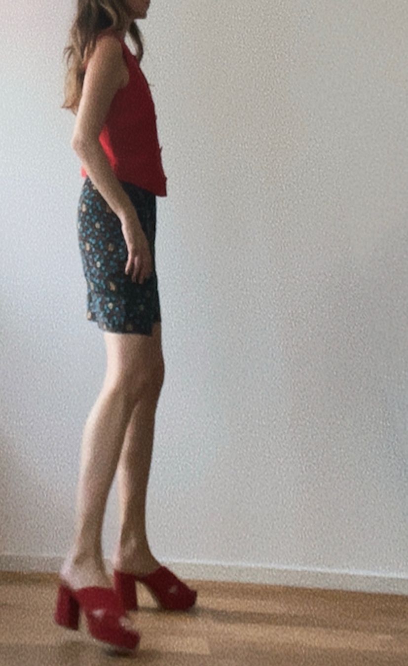 Maje Pantaloni: MAJE SHORTS - wie neu - – Usato da Jona venduto da vanessasupermarket20 1