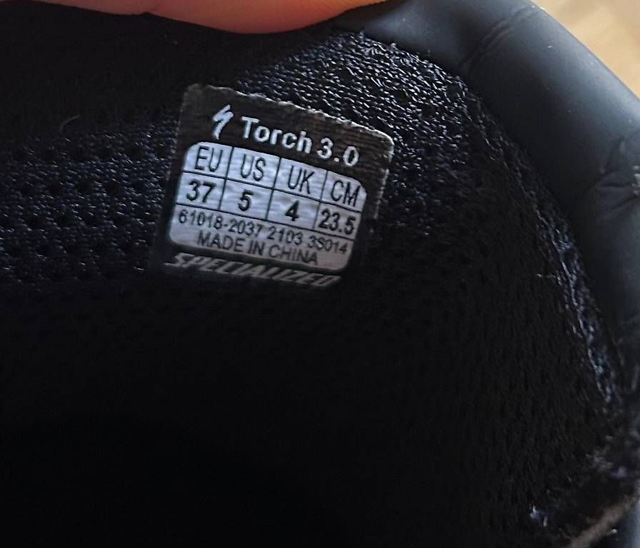 Scarpe da uomo: Rennradschuhe Specialized Torch 3.0, Gr 37, schwarz – Usato da Zürich venduto da Nia_S 4
