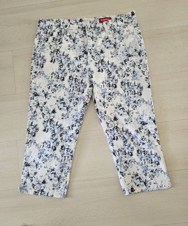 Stooker Sommerhose, Capri, Gr. 40, Blumenmuster, neuwertig