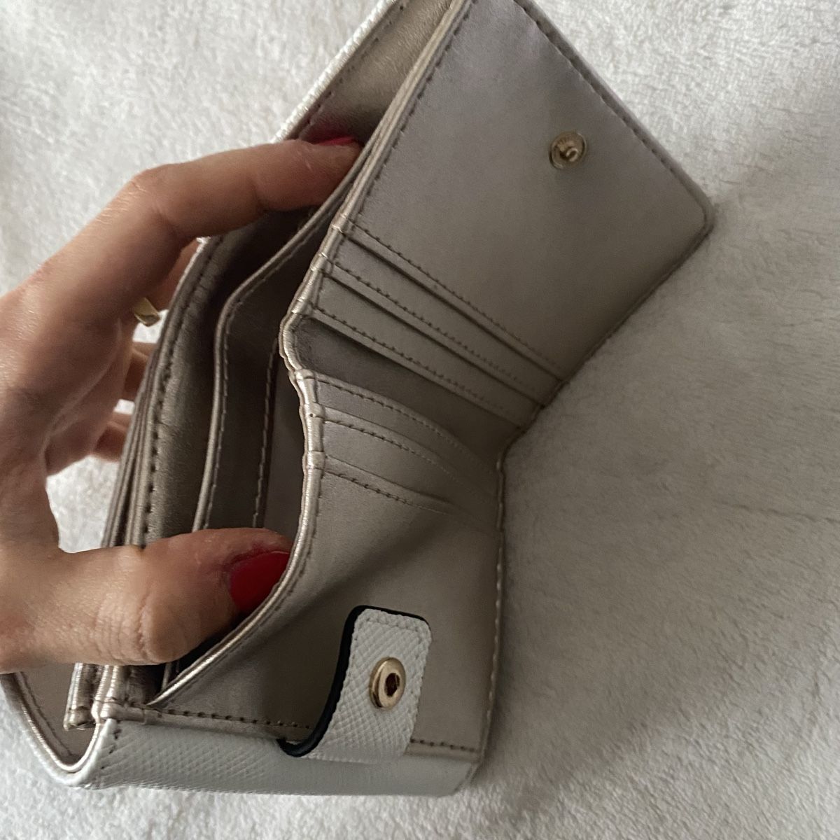 Guess Portamonete: Guess Porte Monnaie NEU – Nuovo e nell'imballaggio originale da Givisiez venduto da dor_xb9k 5