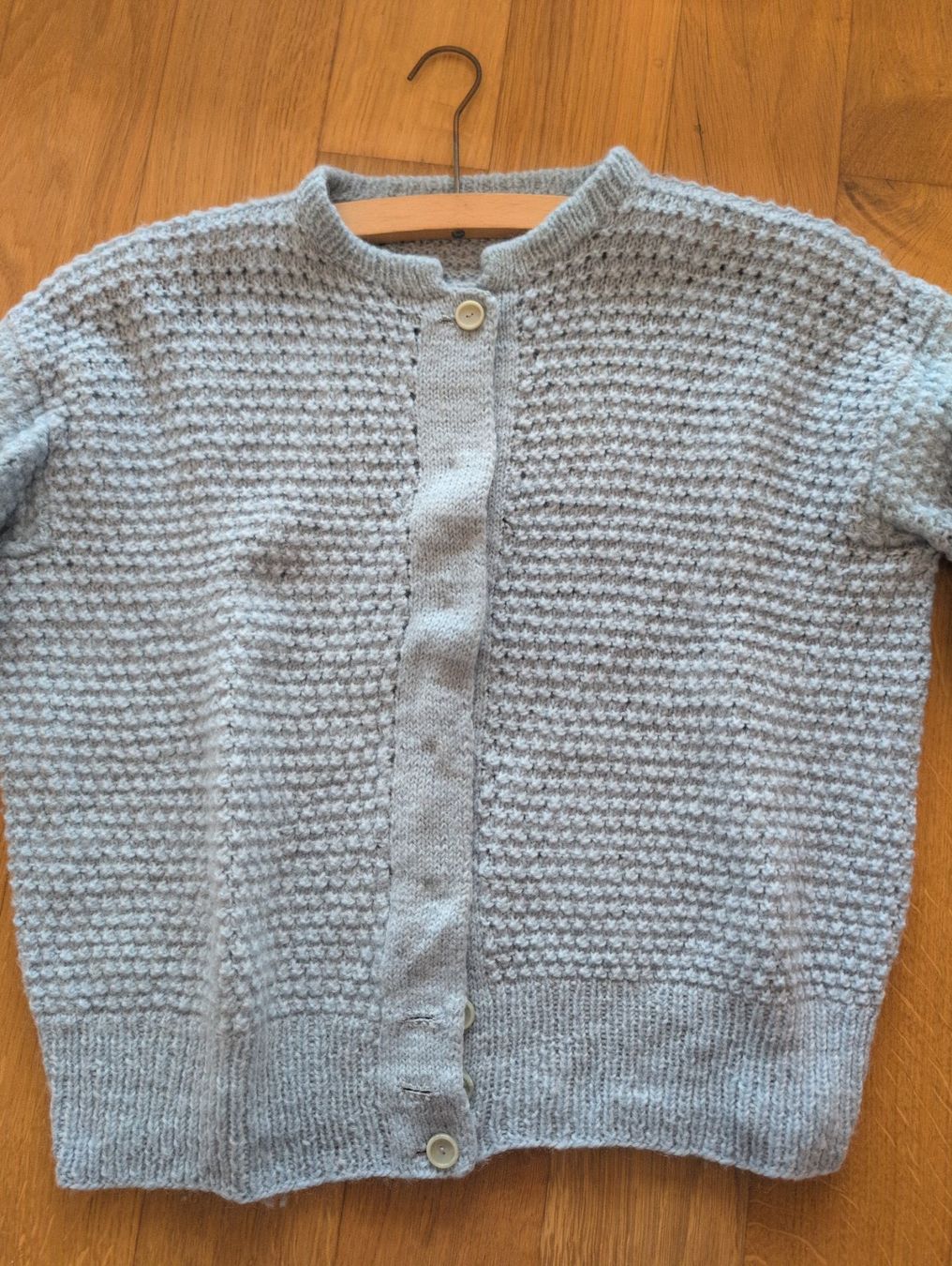Vestes: Warme Strickjacke in Hellblau, Grösse S – D'occasion à Chur par Eona4 1