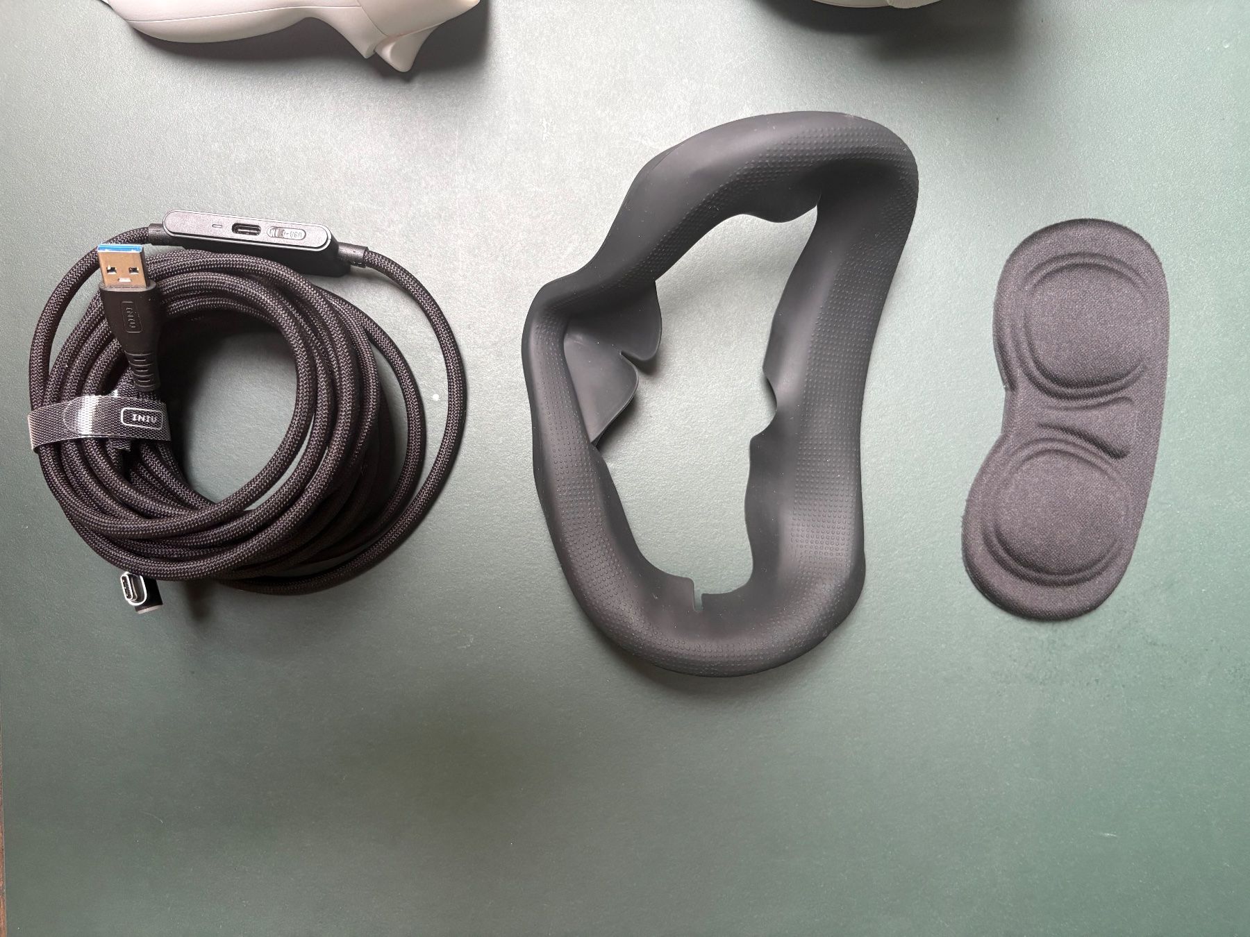 Meta Casque VR: Meta Quest 2 inkl. Case, Link-Kabel & Zubehör – D'occasion à Zürich par spiamlolneec 8