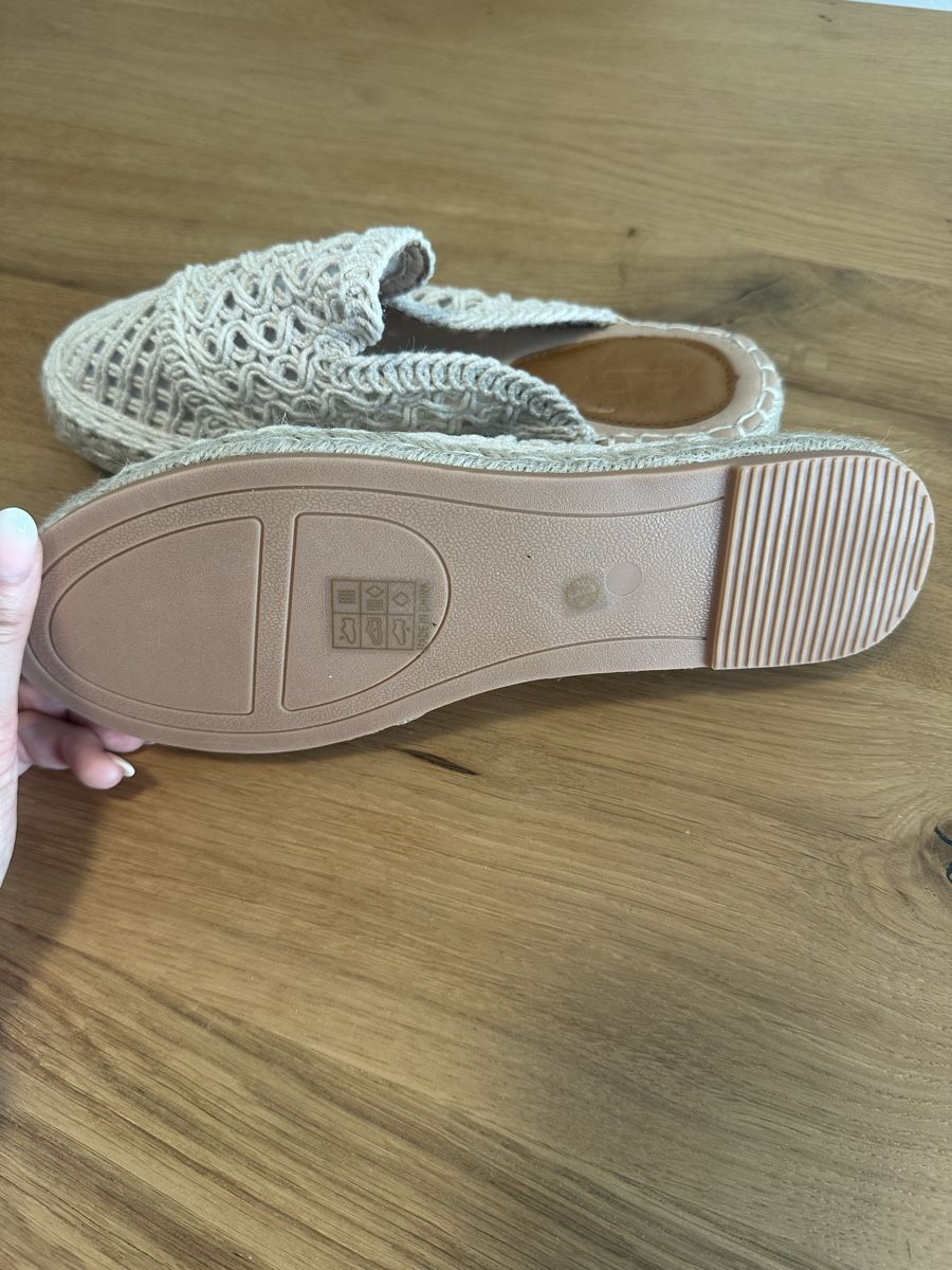 Scarpe da donna: Schöne gehäkelte Espadrilles Mules Gr 37 – Nuovo e nell'imballaggio originale da Kloten venduto da AnemoneD 2