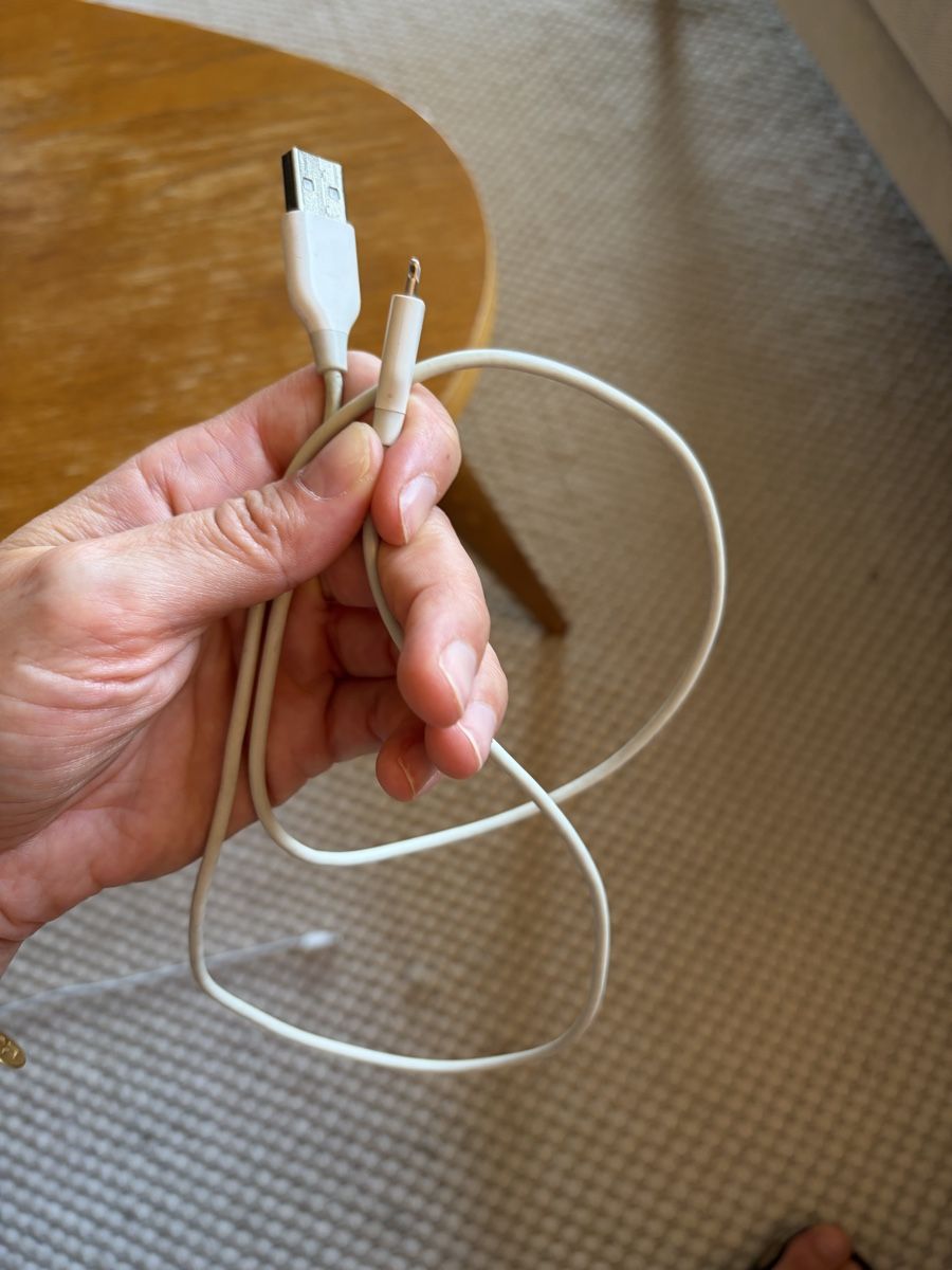 Câbles: USB to Lightning Cable white, used – D'occasion à Zürich par zucchetti13 1