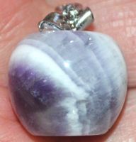 Anhänger F-725 – Apfel – Amethyst – 2x2cm