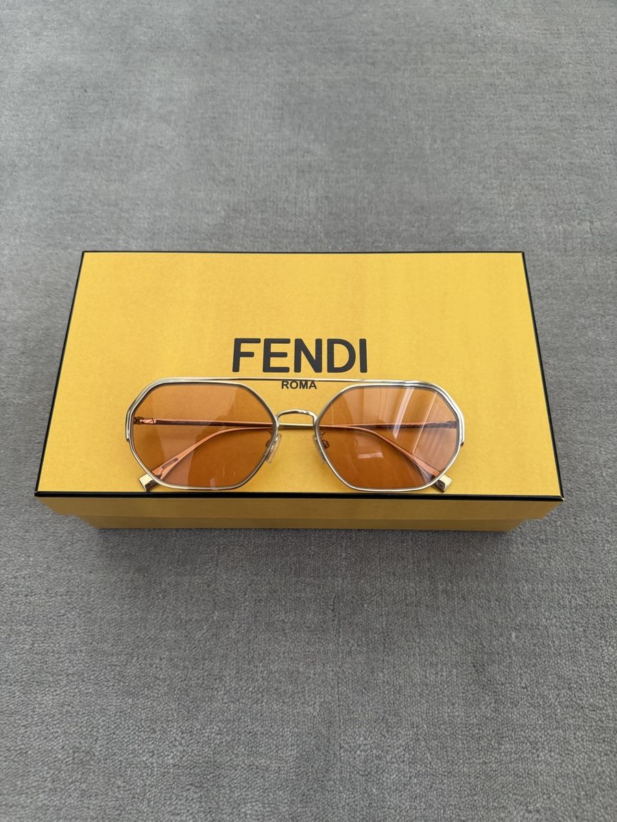Fendi Lunettes & Verres: Fendi Sunglasses – Neuf (Voir description) à Zürich par luisa_runge