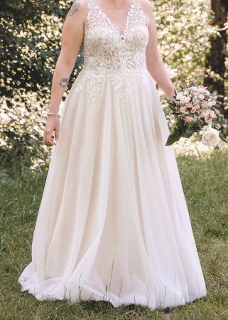 Secondhand Brautkleid von Annaisbridal, Grösse 44-46