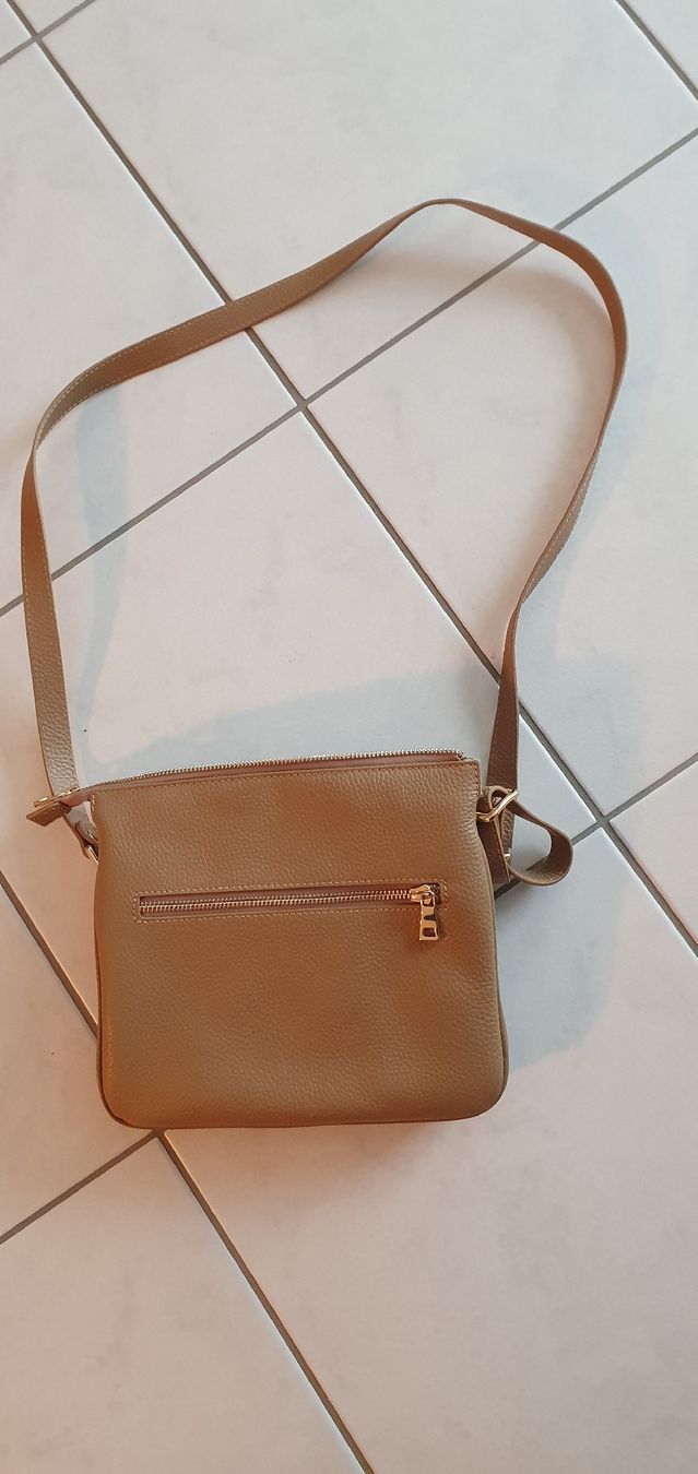 Borse da donna: GUZINI Handtasche – Nuovo (secondo la descrizione) da Einsiedeln venduto da sus_8gdc 1