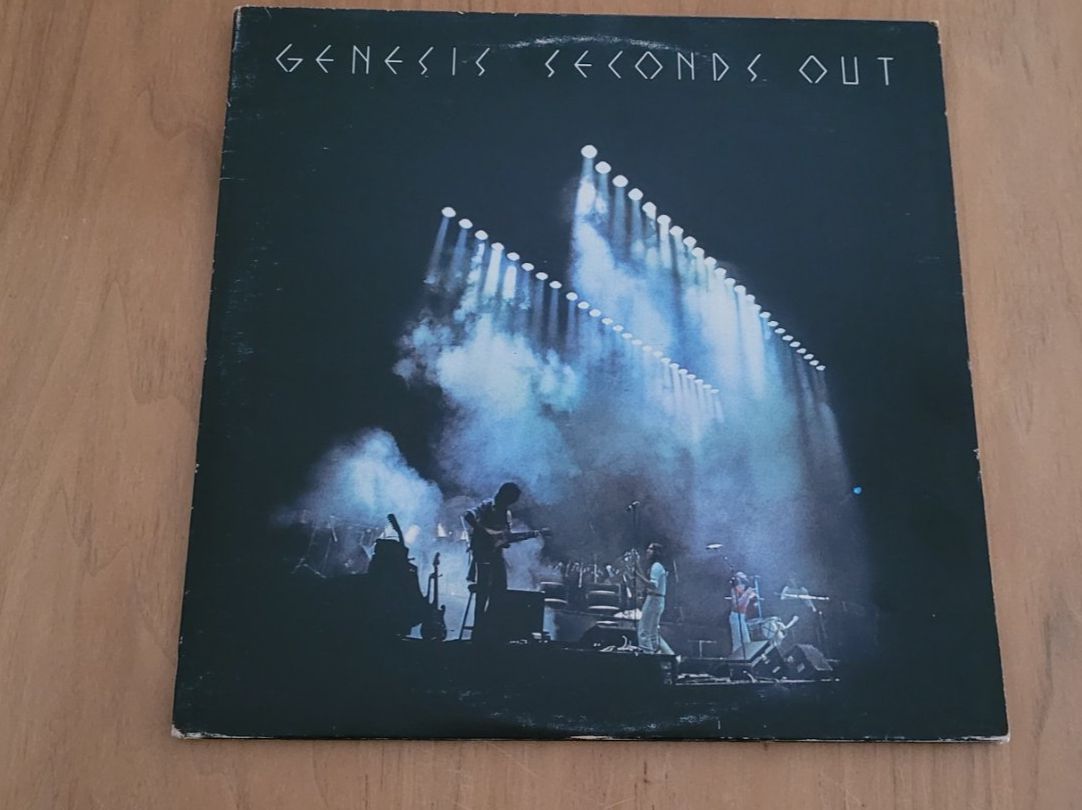 Vinyles: DLP Genesis – D'occasion à Martigny par MZ-67