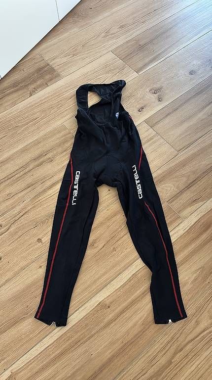 Pantaloni: Tuta bici – Usato da Locarno venduto da Tiz89