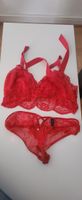 Rote Dessous Set, Grösse M, super Zustand