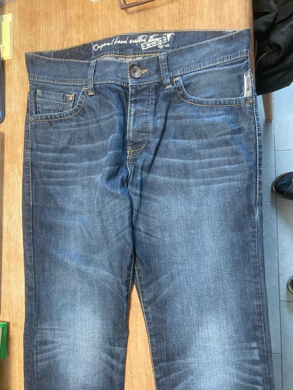 Jeans: Denim Jeans – D'occasion à Kirchberg SG par Djidefix