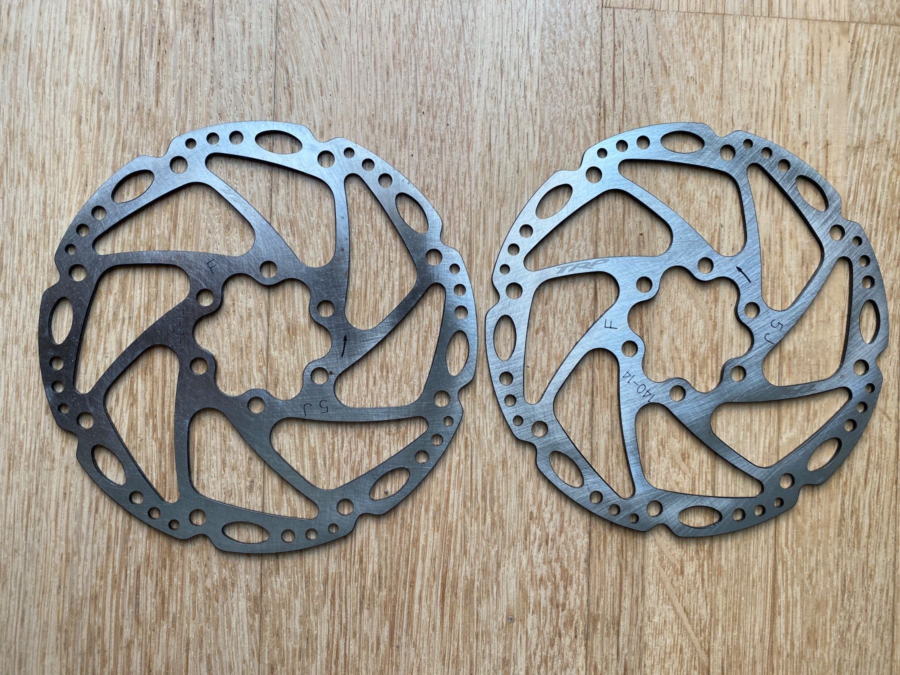 Pezzi di ricambio: TRP Bremsscheiben 140mm 6-Loch 2St. – Nuovo (secondo la descrizione) da Bern venduto da dantheb