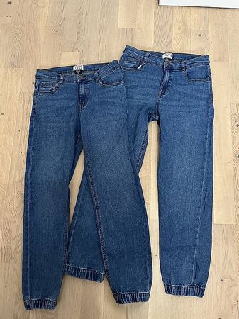 Jeans im Duo Gr. 146 und 152