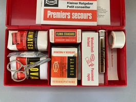 Vintage Flawa Reiseapotheke/Hausapotheke, komplett!51 jährig