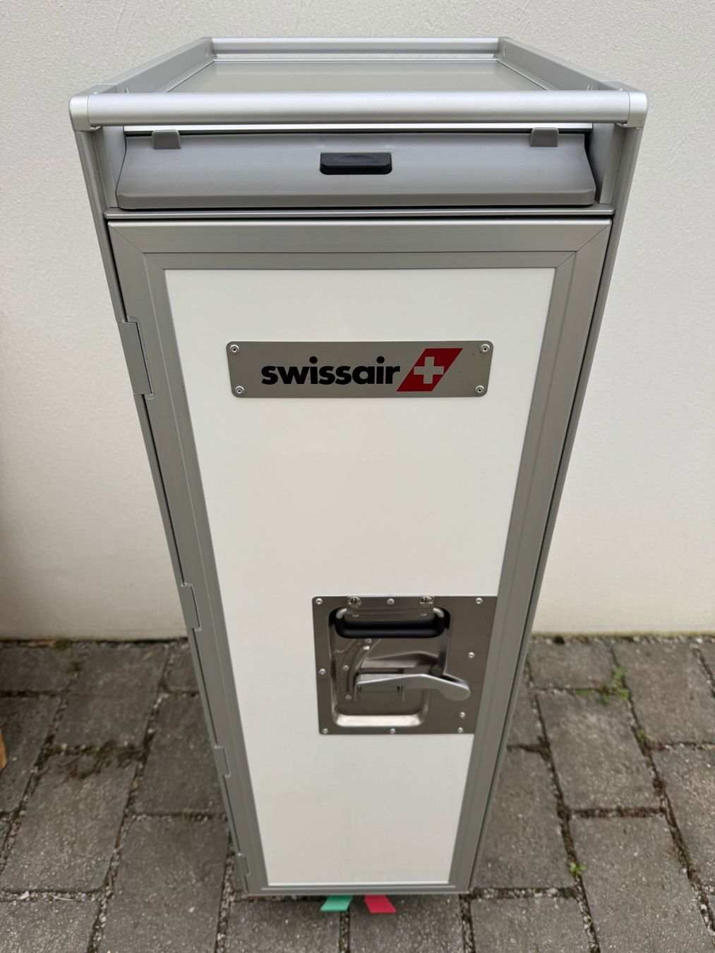 Swissair Altro in Aeronautica: Flugzeug Trolley NEU Swissair – Nuovo (secondo la descrizione) da Ostermundigen venduto da airline-trolley 1