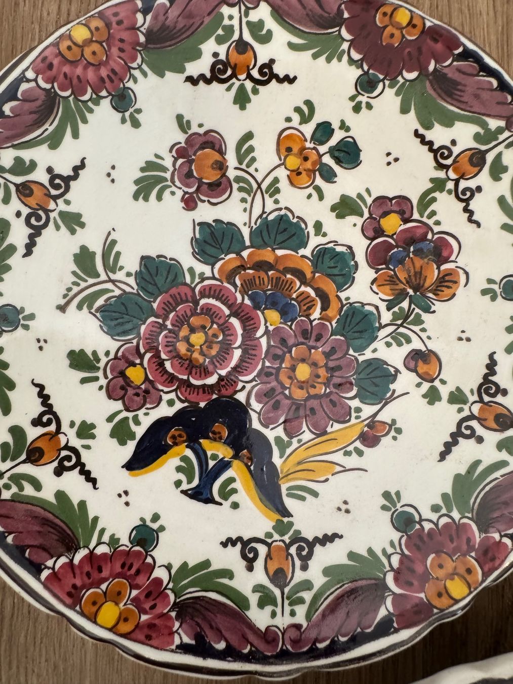 Piatti: Delft Polychrome 1977 Teller Handpainted Holland D: 20cm – Usato da Fislisbach venduto da chili2006 2