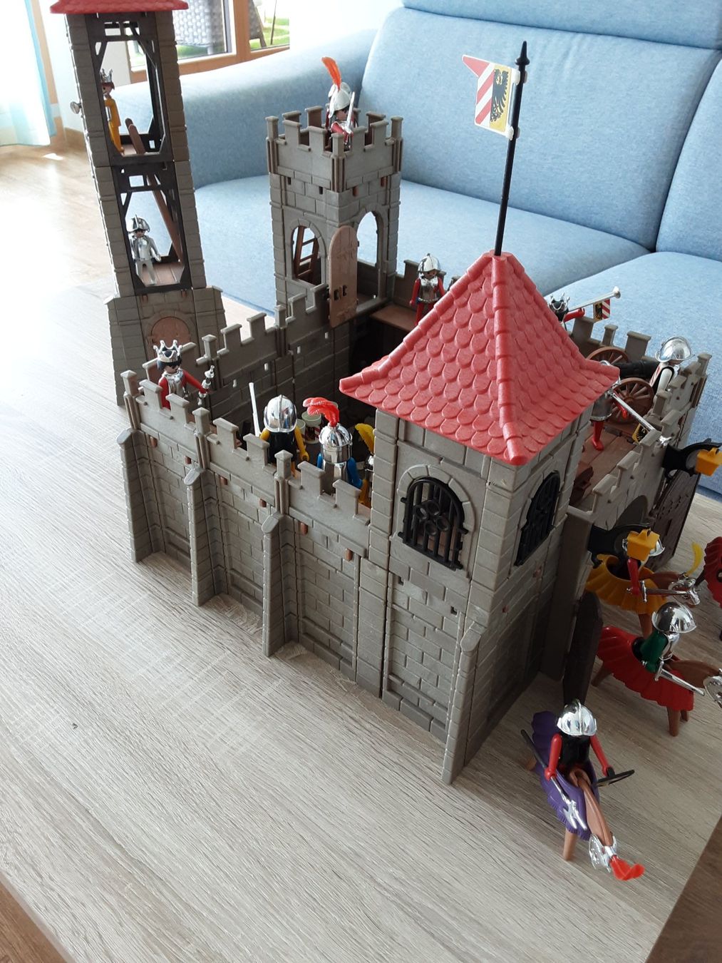 Playmobil Spielzeuge: Playmobil kleine Ritterburg – Gebraucht aus Unterägeri von KRD7 2