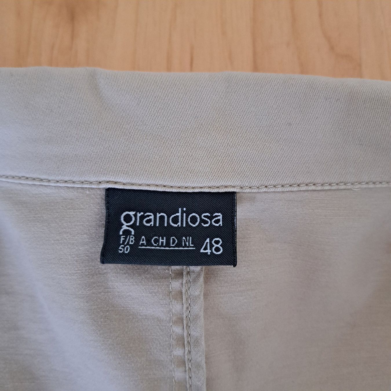 Jacken: Damenjacke "GRANDIOSA" – Gebraucht aus Grüningen von Tappio 2