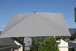 Glatz Alu-Twist 250x200 cm, grau & Rollsockel 55 kg