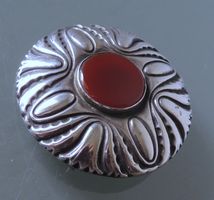 Silber 800 Brosche mit Karneol 50 mm