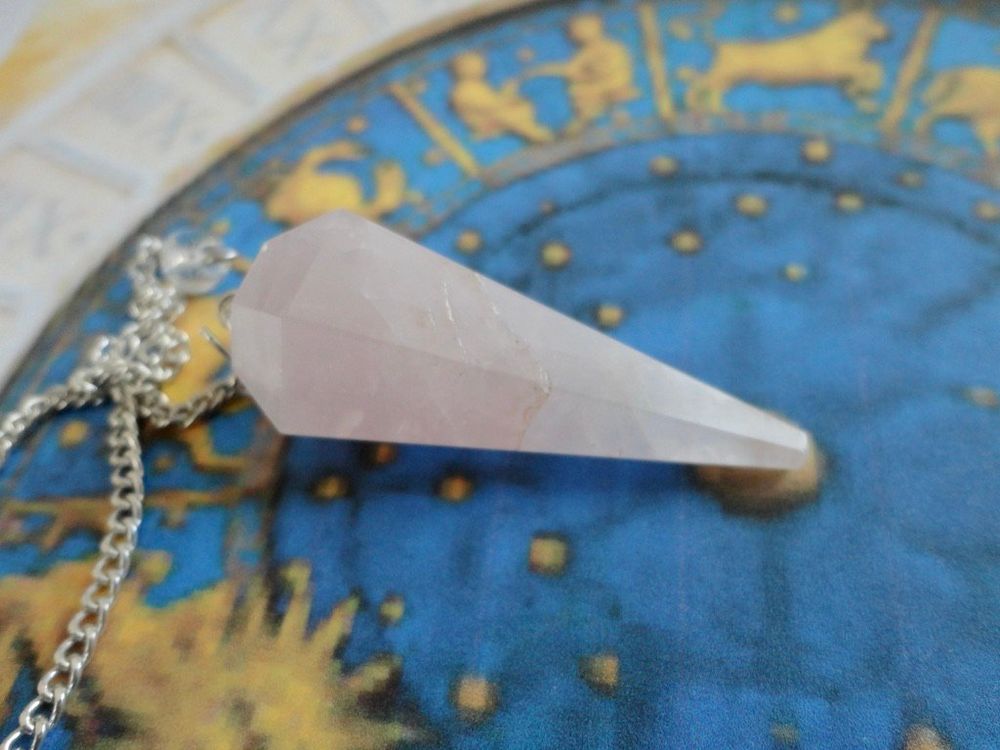 Produktbild von Rosenquarz Doppelspitze Anhänger AAAA - Kristall In Marburg