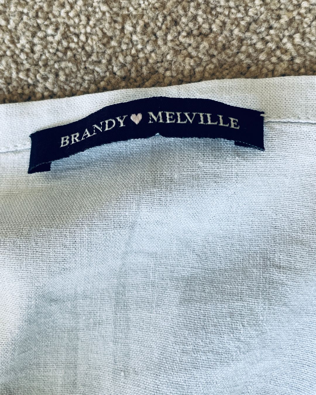 Brandy Melville Tops: Top Brandy Melville bleu clair – Gebraucht aus Jussy von Retrove 3