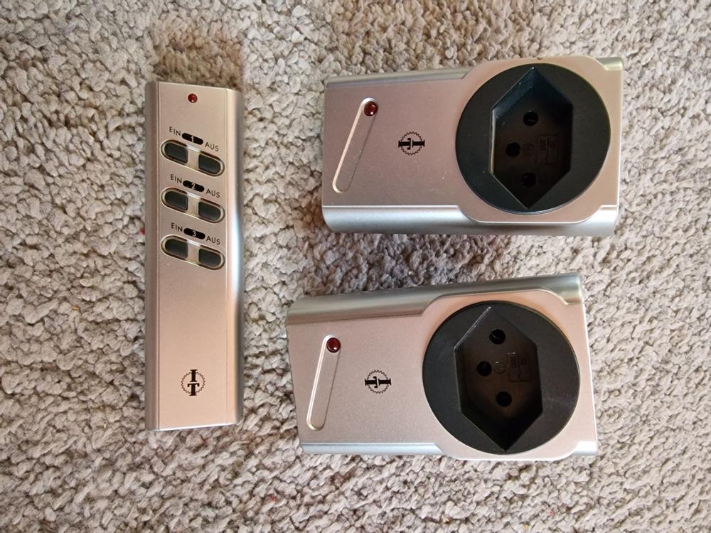 Funk-Steckdose IP44 – Zwischenstecker, Max. 2000W, Feuchtraumgeeignet, 433,92 MHz