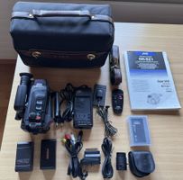 Videokamera JVC GR-SZ1 mit viel Zubehör und Samsonite Tasche