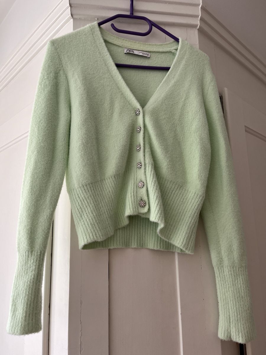 Zara Pullover & Sweatshirts: Zara Cardigan Grün – Neu (gemäss Beschreibung) aus Zürich von Closetbesties