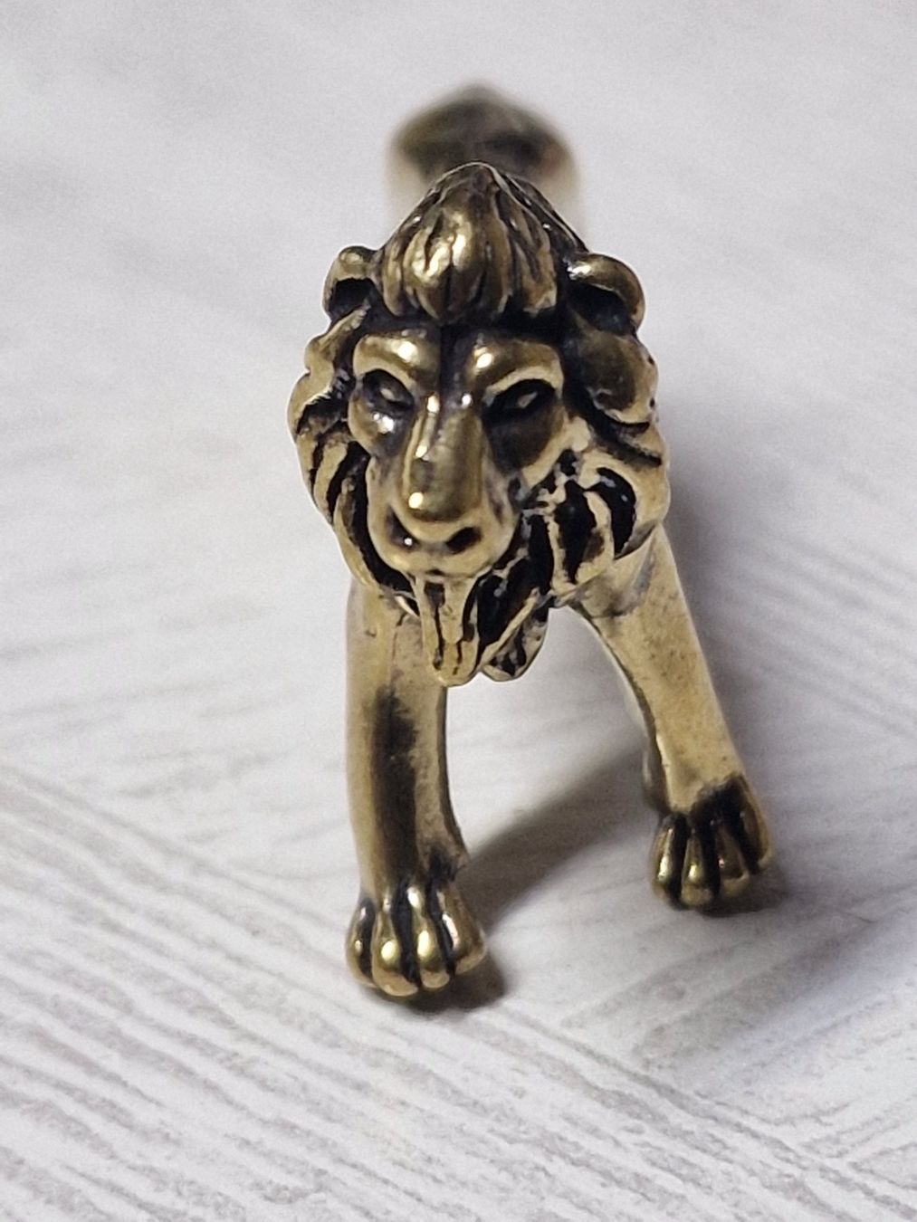Statuette: Löwe  aus Messing – Nuovo (secondo la descrizione) da Uerkheim venduto da Justi.y 2