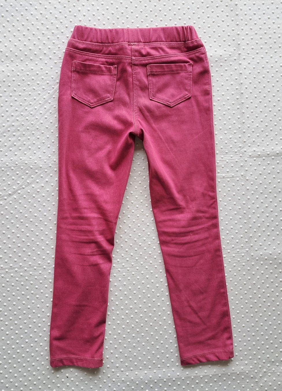 Pantaloni: Beerenfarbene Mädchen Hose, Grösse 128, bequem – Usato da Gysenstein venduto da joshuas81 4