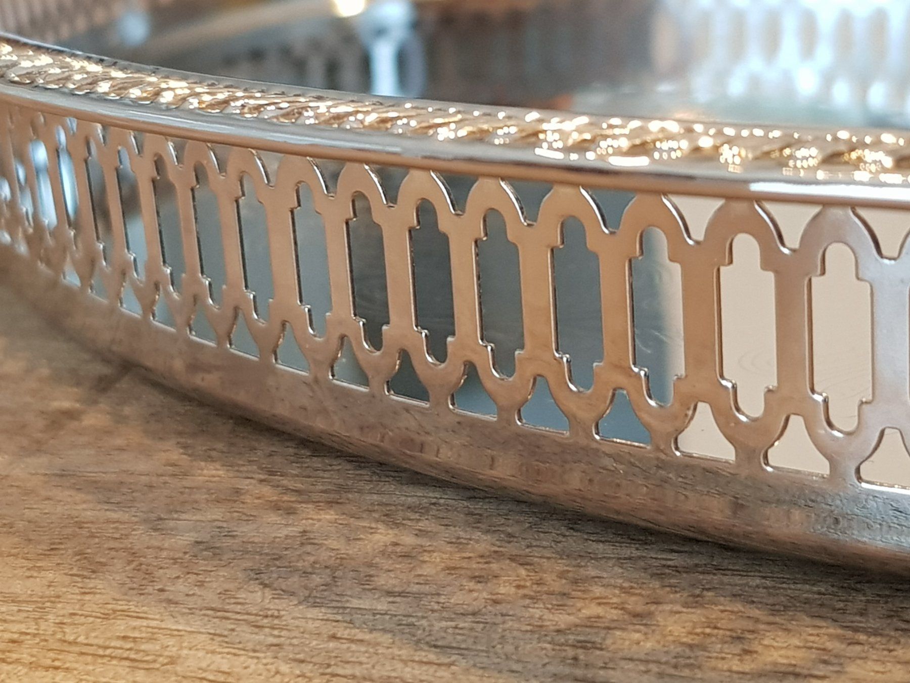 Piatti di portata: Tablett Metall Silber zum Servieren oder als Deko Platte – Usato da Kappelen venduto da swyder 4