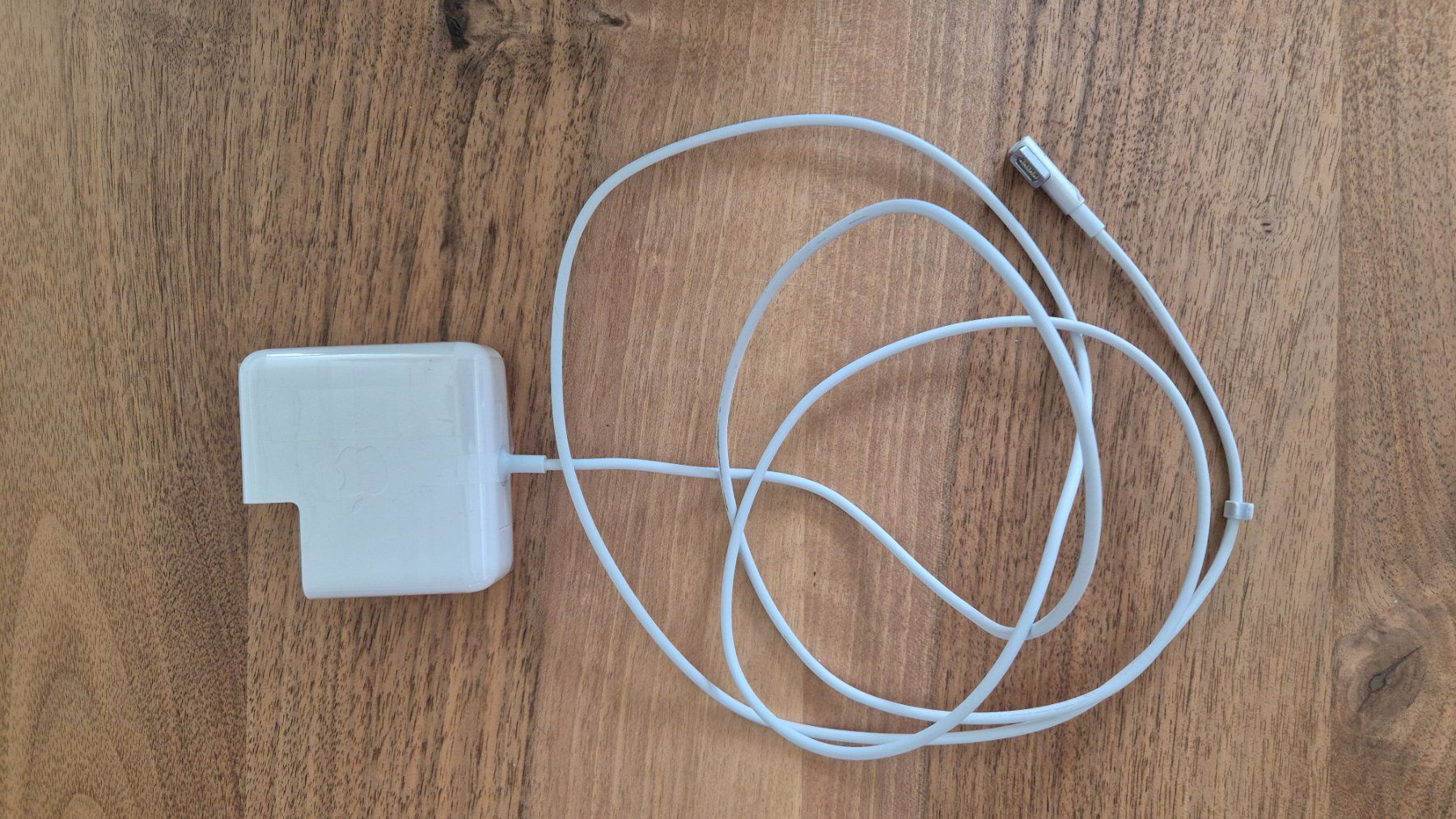Apple Ladegeräte: Apple MagSafe 60W Power Adapter Model A1344 Ladekabel – Gebraucht aus Lumbrein von gianandris 4