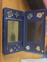 sehr alter Nintendo DS Lite Dunkelblau mit Stickern für Game