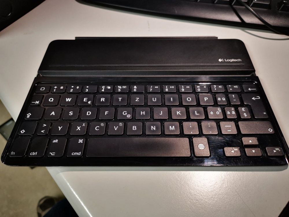 Logitech Ultrathin keyboard Cover i5 Acheter sur Ricardo
