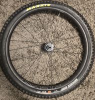 Shimano Laufrad mt601 hinten mit maxxis Pneu - Neu!