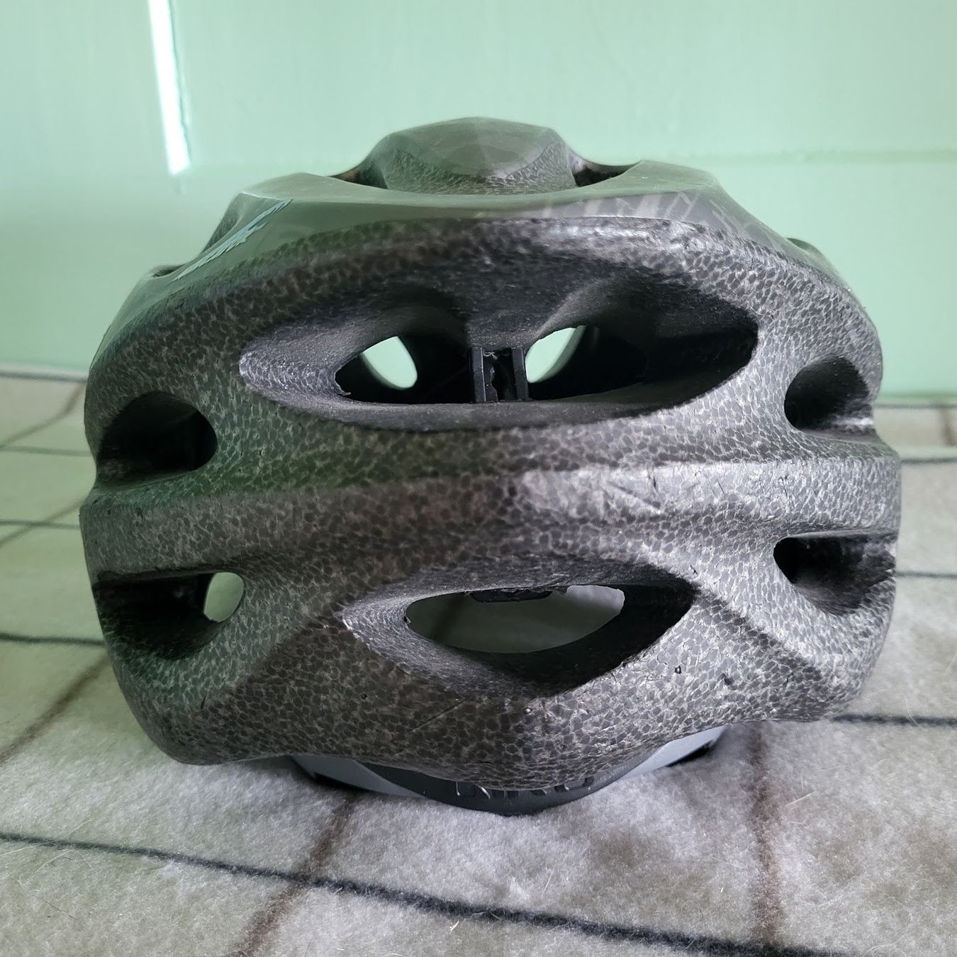 Giro Caschi: GIRO Velohelm Gr. 54-61 – Usato da Tägertschi venduto da TheChange 1