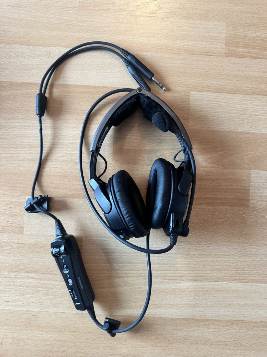 Bose Kopfhörer: Bose A20 Bluetooth- DEFEKT – Defekt aus Triesenberg von flatheadrider