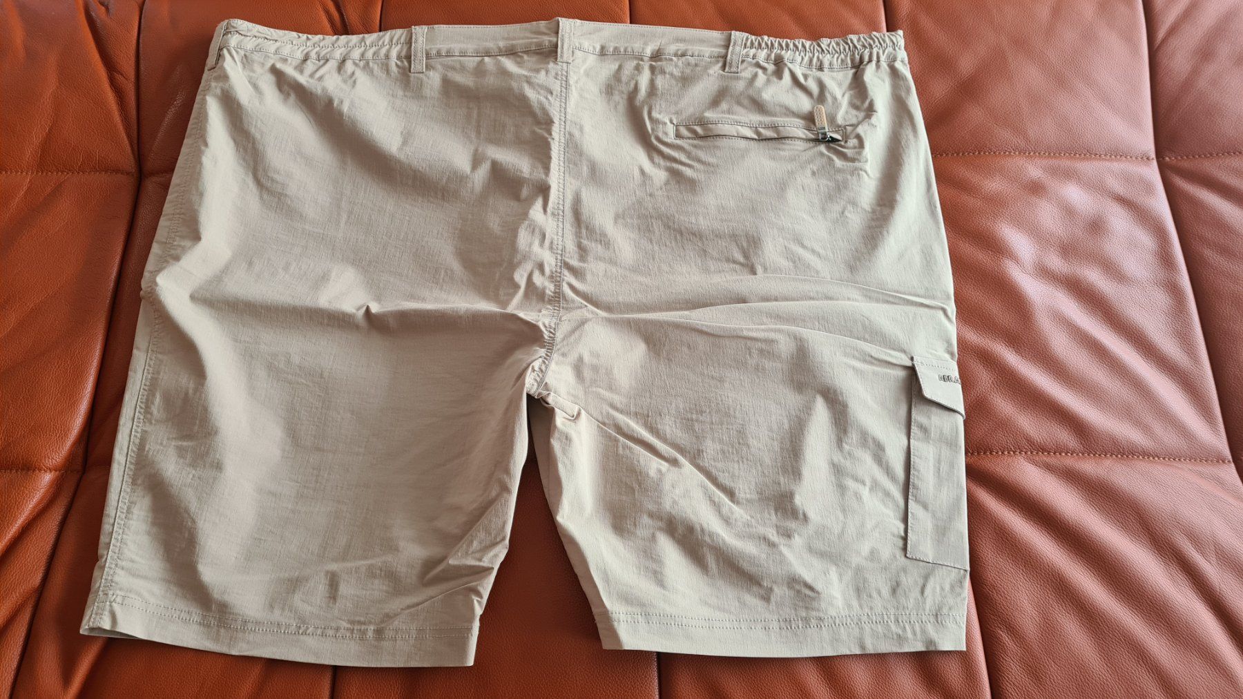 Pantaloni: Shorts ABRAXAS Grösse 8 XL – Usato da Zürich venduto da Agios 1
