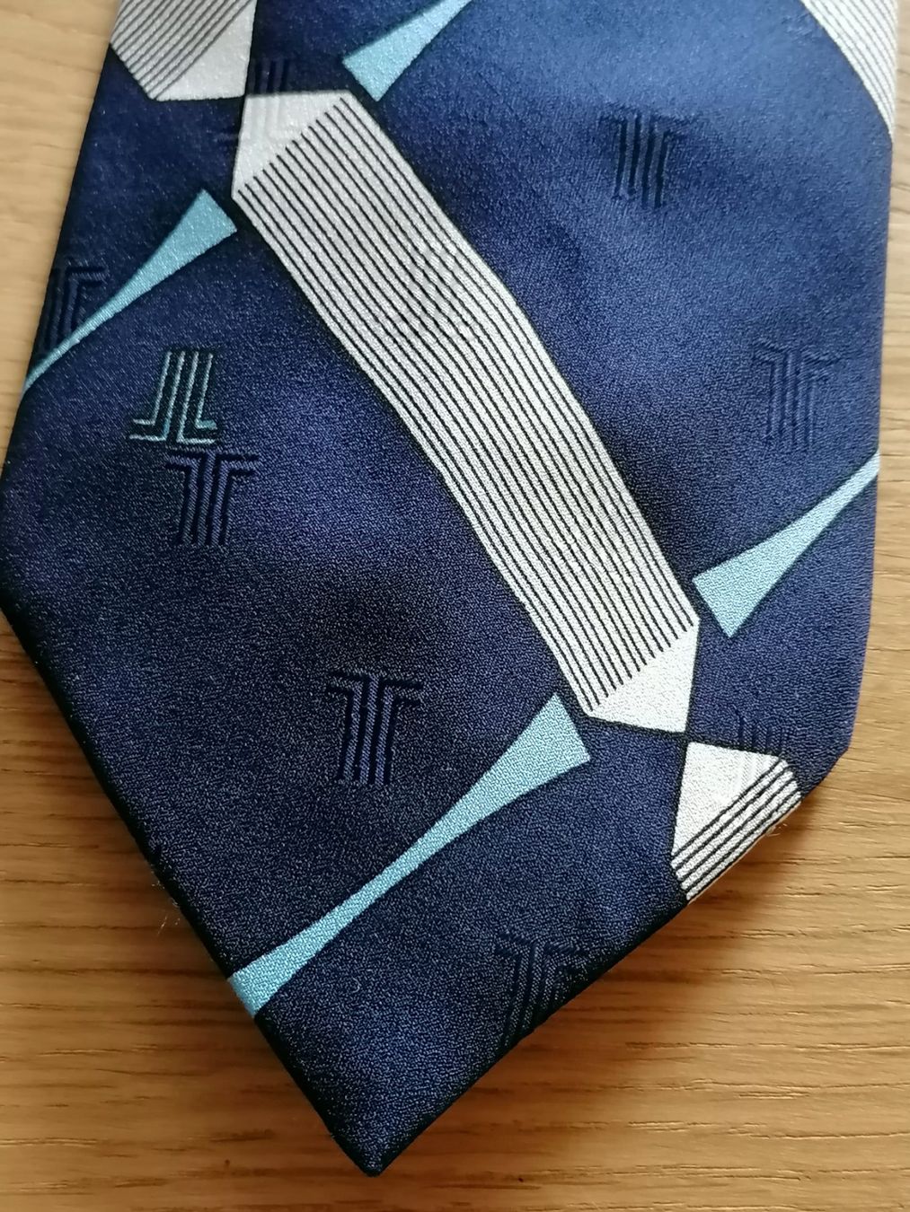 Lanvin Cravatte: Lanvin Paris Krawatte Vintage - Nr.132 – Usato da Basel venduto da vintagecollector