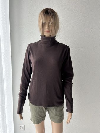 Levi's Brown Turtleneck Top, Size L - Fall Fashion!