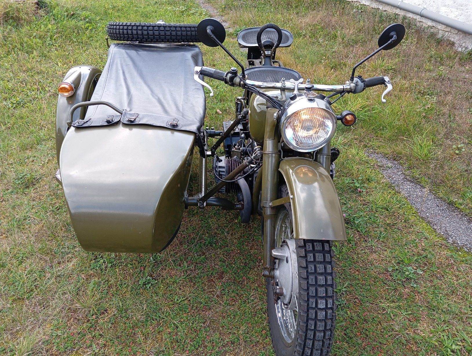 Sidecar: ChangJiang 750 sidecar/Seitenwagen – Usato da Matzingen venduto da Saja5