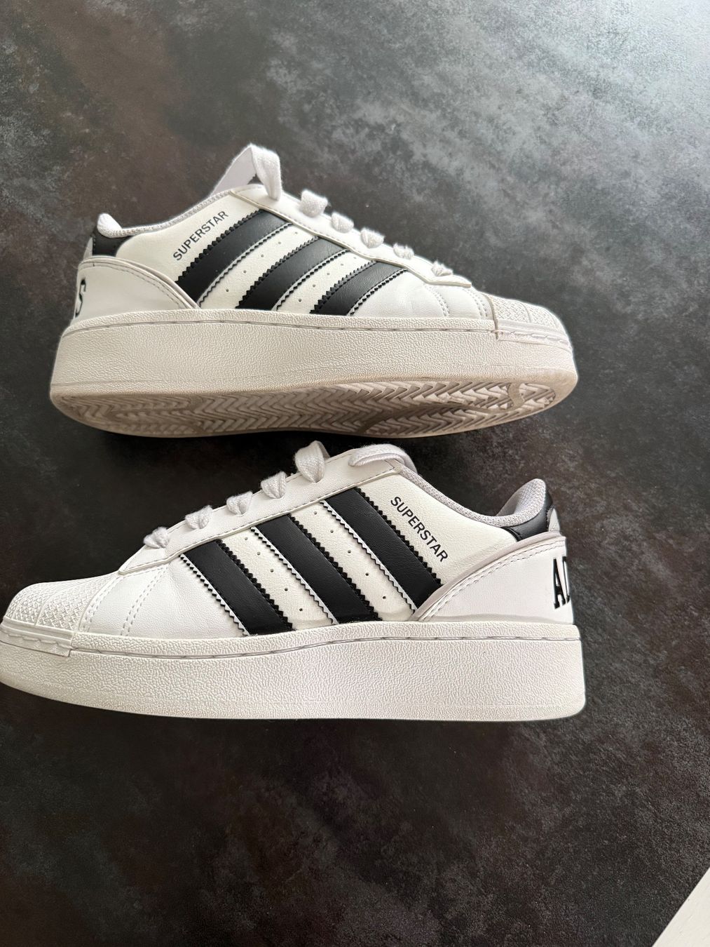 Adidas Chaussures hommes: Adidas original Sneaker – D'occasion à Brig par eyra2000 3
