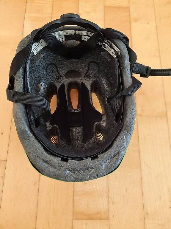 Giro Caschi: Kinder Velohelm GIRO 49-53cm – Usato da Horgen venduto da surferzh 2