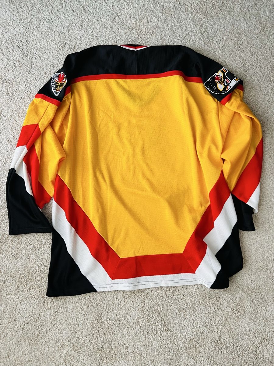 Leibchen & Hosen: Hockey Cincinnati Cyclones  – Gebraucht aus Bern von Things4U2buy 1
