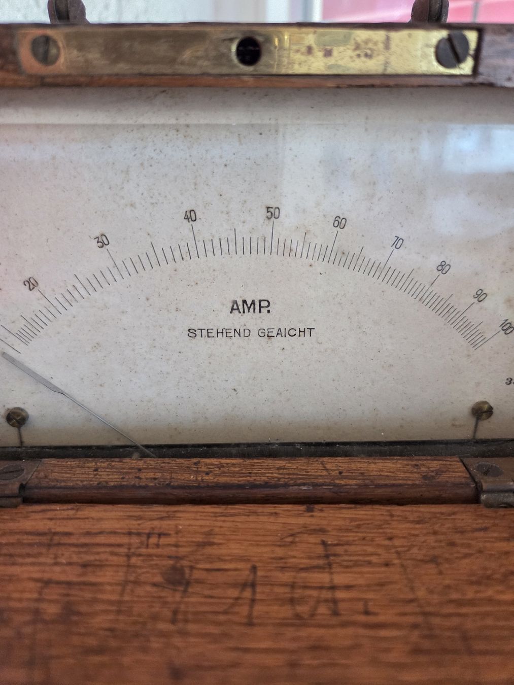 Mesurer: Antikes Amperemeter – D'occasion à Rickenbach Sulz par Kodachrom 1