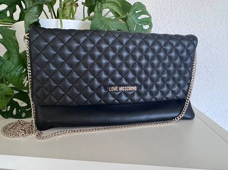 Love Moschino
