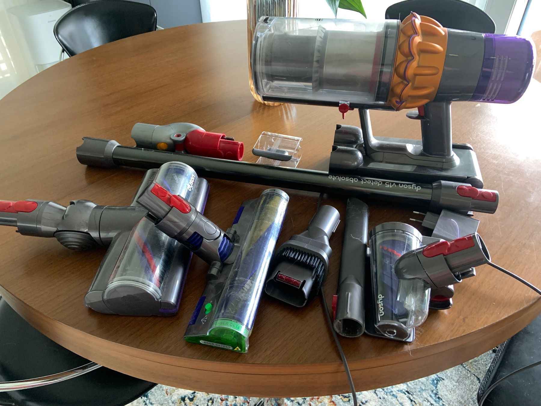 Dyson Aspirapolveri & Accessori: Dyson V15 Detect Absolute Staubsauger – Usato da Grenchen venduto da YoshiSan74